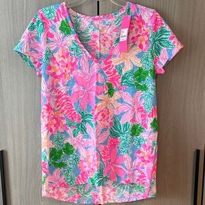 Lily Pulitzer Floral V-Neck T-Shirt